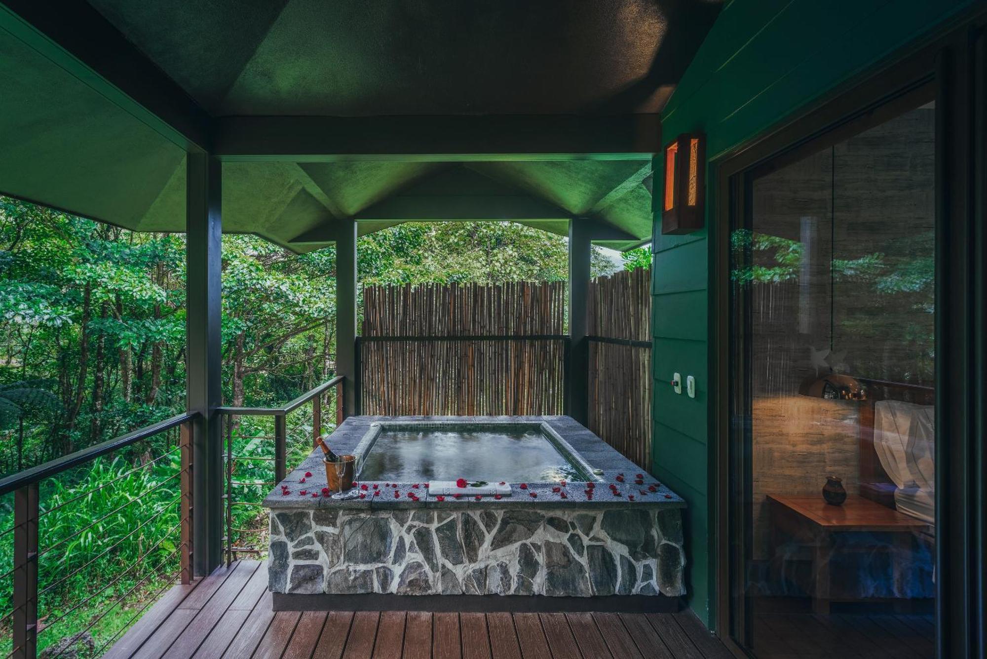El Silencio Lodge & Spa Costa Rica Toro Amarillo Oda fotoğraf
