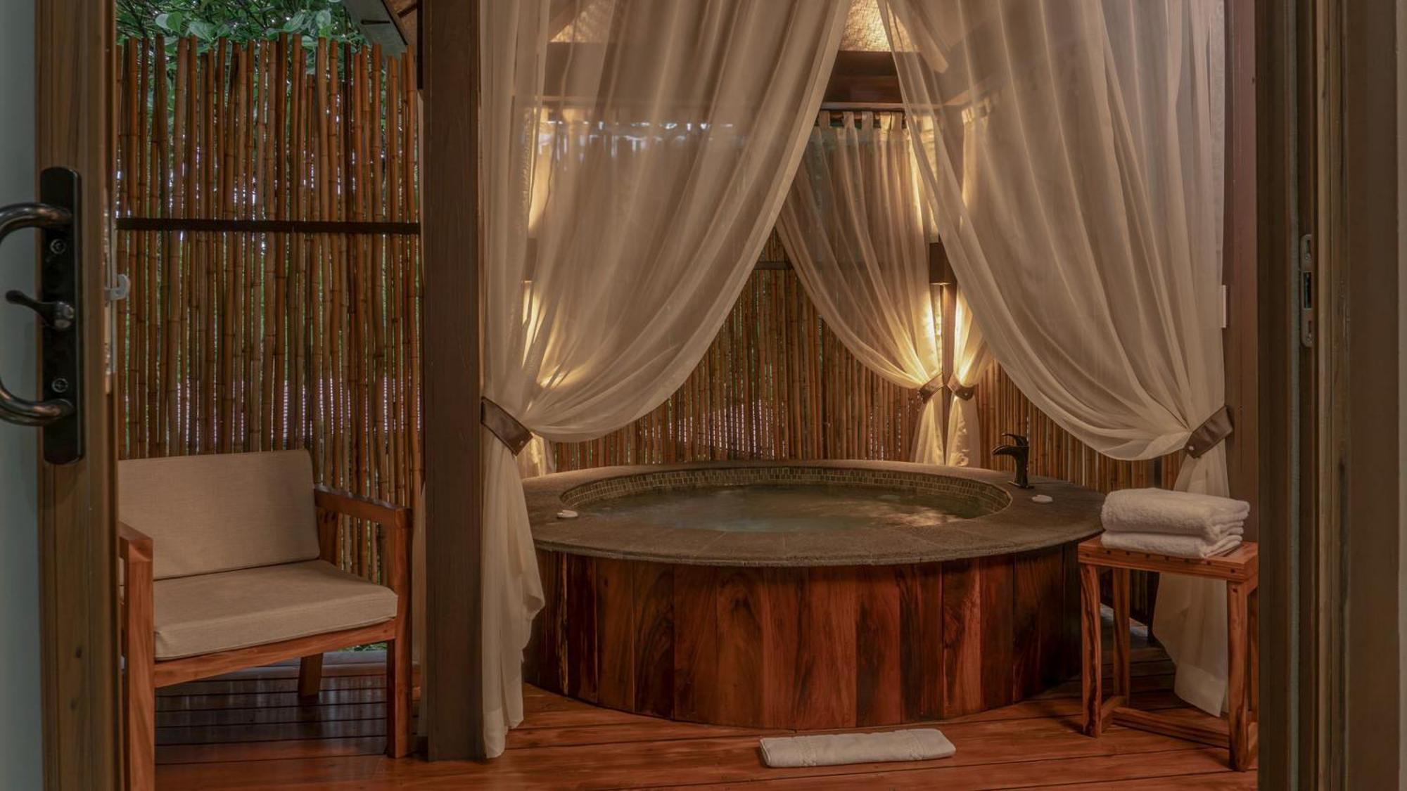 El Silencio Lodge & Spa Costa Rica Toro Amarillo Dış mekan fotoğraf